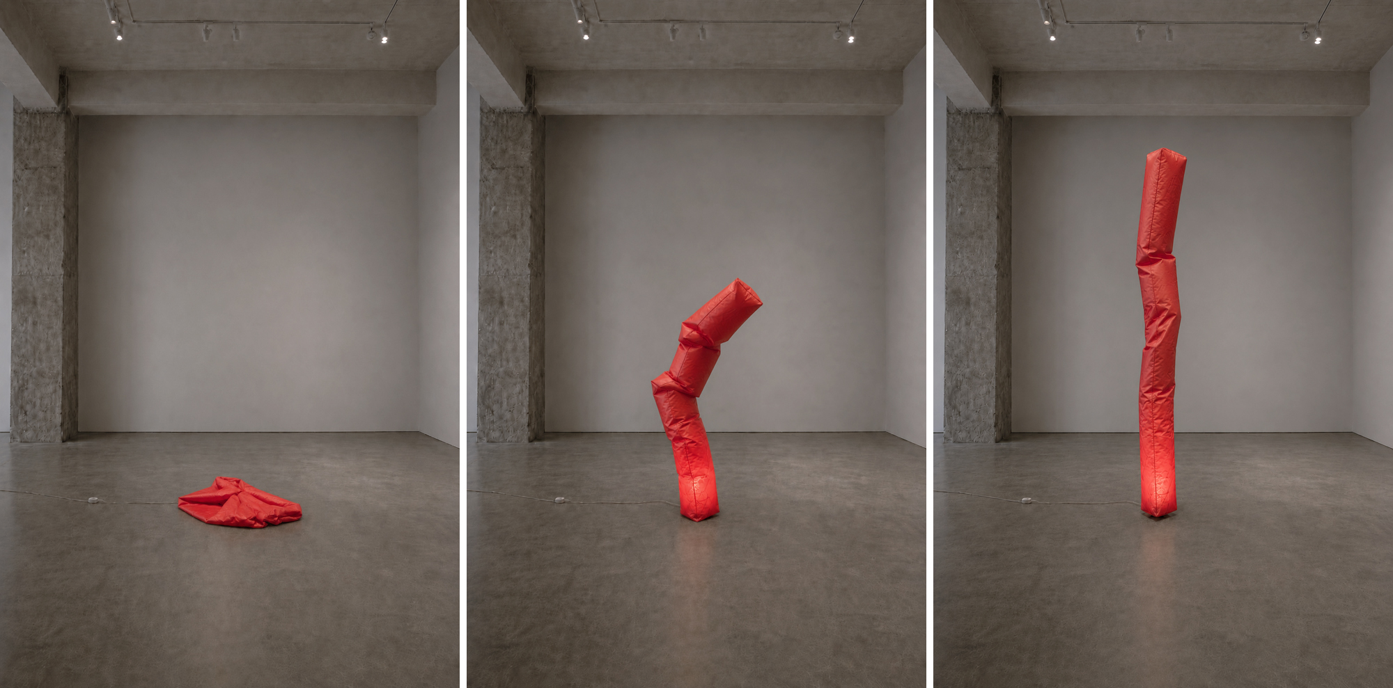 Inflatable column, partially recovering
